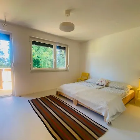 Rose-ruhige In Wien Nähe *